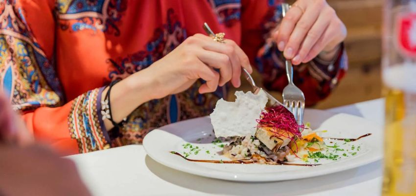 Fischspezialitäten beim Abendessen